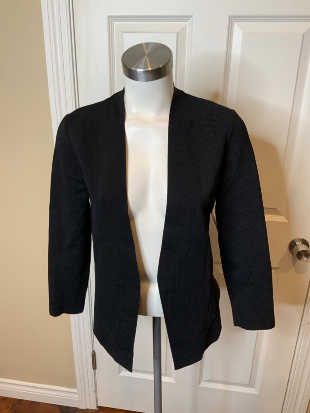M.M. Lafleur Black Open Front Knit 'Jardigan' Cardigan W/ Split Hem, Size M